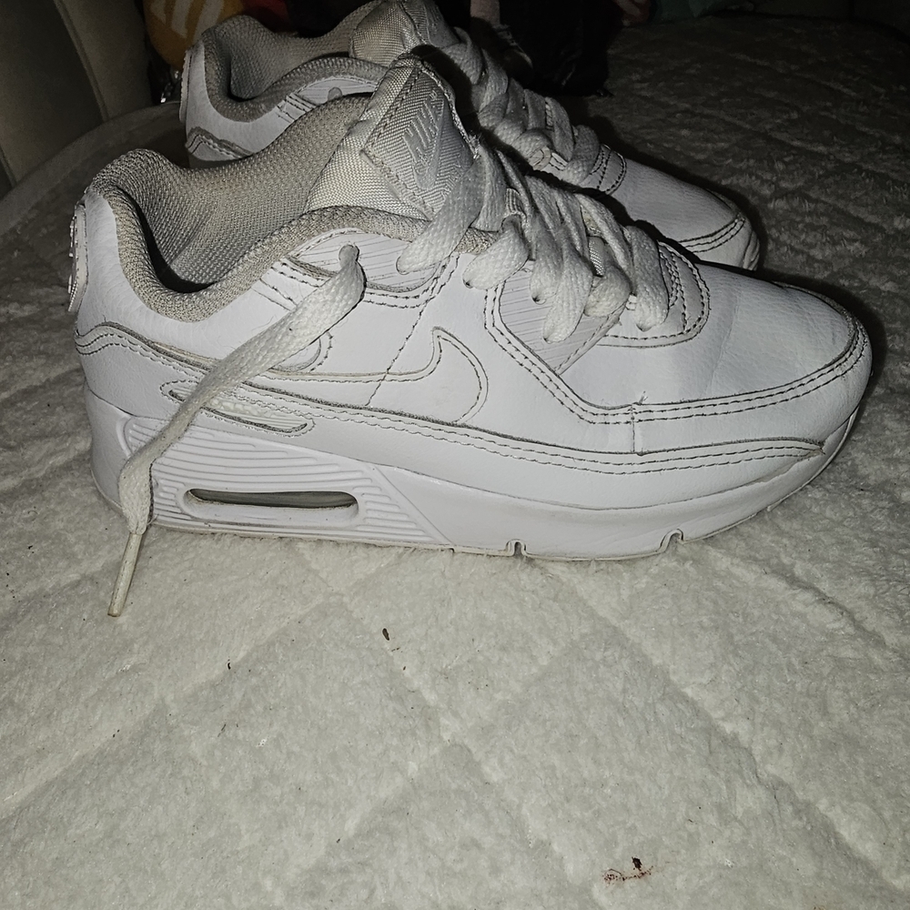 Nike Air Max 90 Kids Classic White/White Sneakers 13.5C Unisex style Kids shoes - Picture 1 of 11